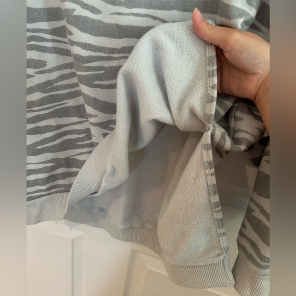 American Eagle Crewneck - Picture 5 of 5